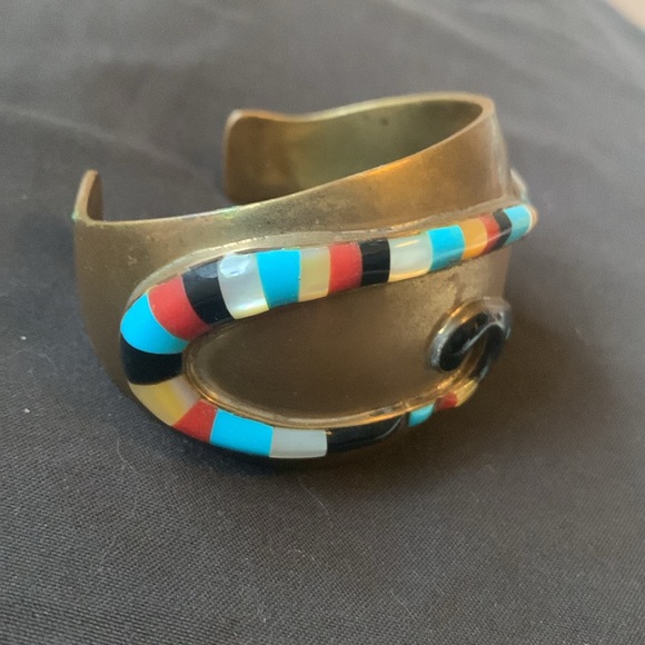 Vintage Zuni inlay ram 🐏 copper cuff, turquoise coral mother of pearl & onyx - Picture 4 of 10